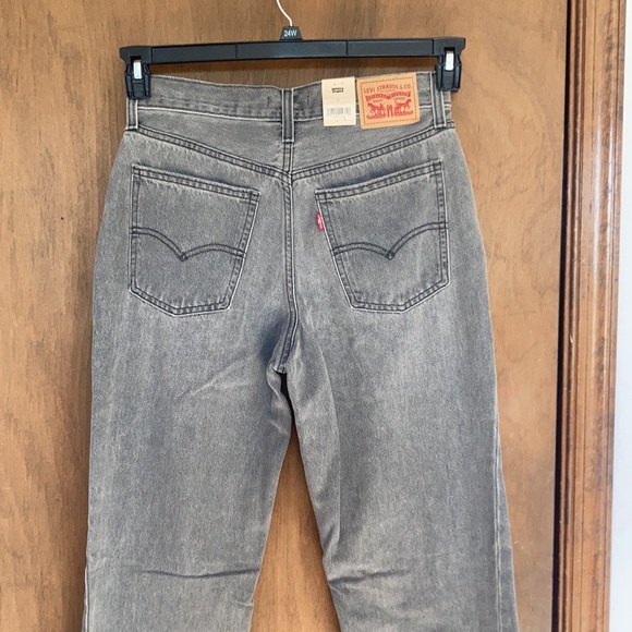 Relisted Levi’s low pro gray midrise straight leg jean splatter detail size 27 - Picture 8 of 17